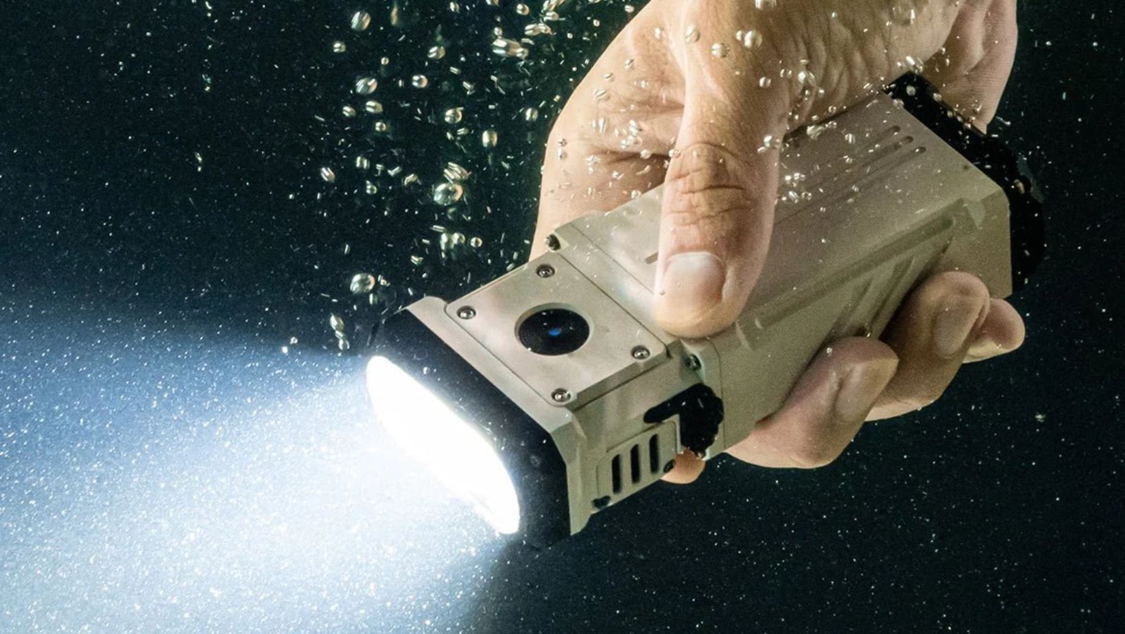 5 Interesting Facts About Everyday Carry Flashlights You Don’t Know